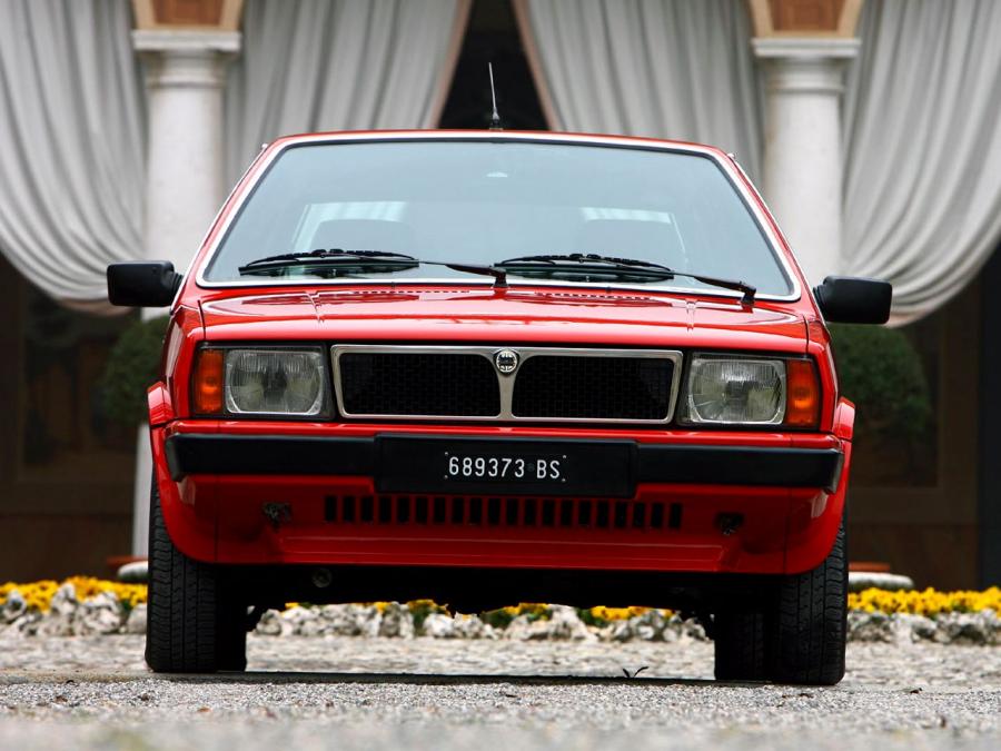  Lancia Delta 1979 года  (фото 31 из 35)